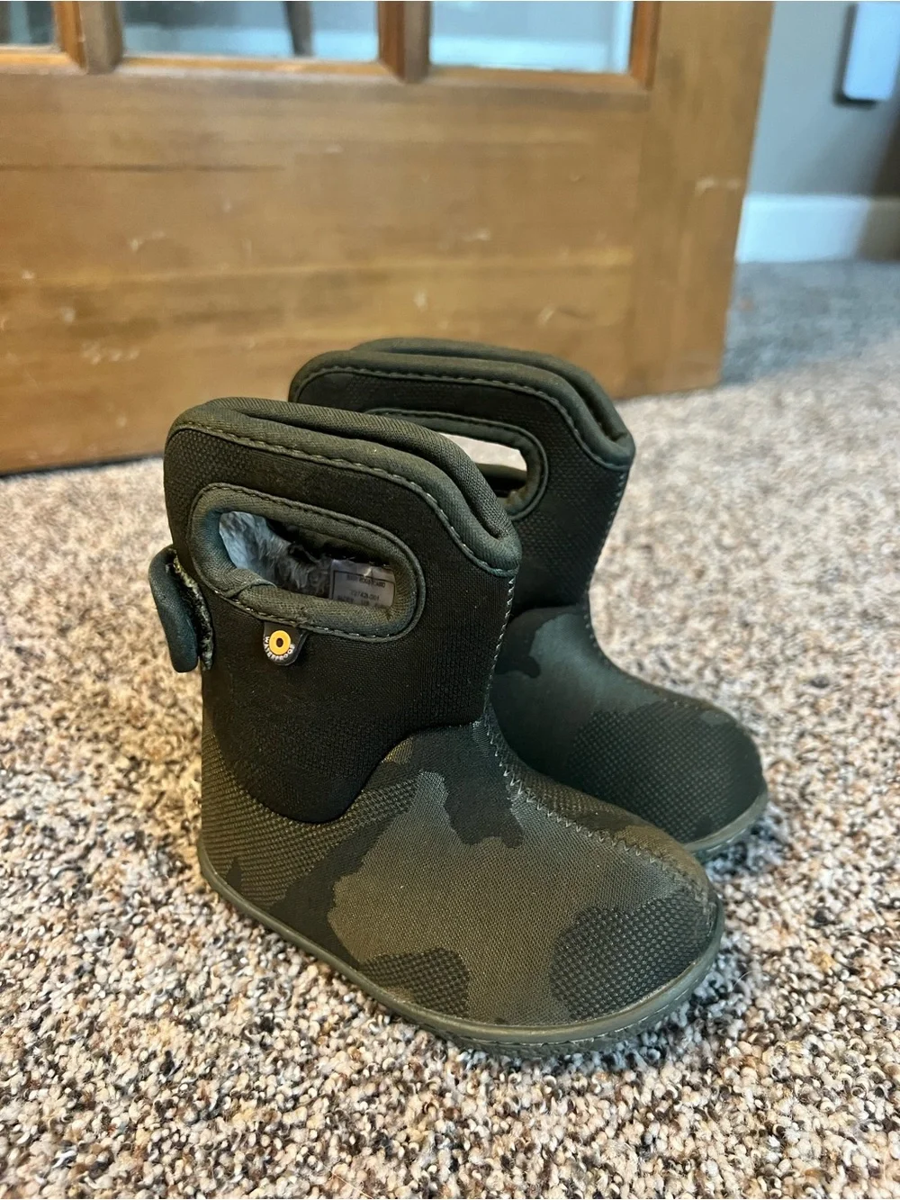 Baby Bogs Waterproof Winter Boots in Dark Green Camouflage - Infant Size 5